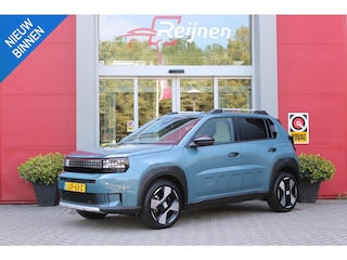 Fiat Grande Panda LA PRIMA 113PK 11 kW 44 kWh | DRAADLOZE APPLE CARPLAY/ANDROID AUTO | NAVIGATIE | ACHTERUITRIJCAMERA | PARKEERSENSOREN VOOR + ACHTER | DRAADLOZE TELEFOONLADER | LED KOPLAMPEN | CLIMATE CONTROL | 3-FASE | 17" LICHTMETALEN VELGEN | PRIVACY GLASS | ACHTERSPOILER |