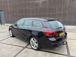 Opel Astra Sports Tourer 1.4 Turbo Cosmo