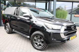 Toyota Hilux 2.4 D-4D XTRA CAB PROFESSIONAL A/T  4WD VAN