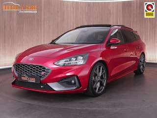 Ford Focus Wagon ST-3 AUTOMAAT 2.3 280pk PERFORMANCE PACK |track modus|panoramadak|B&O|Apple Carplay|blind spot|adaptive cruise control|winterpack|parkeercamera|19" LMV|