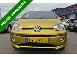 Volkswagen Up 1.0 BMT high up! , CLIMATR , A UITRIJ CAM , CR CONTR , PDC A , LMV17 , MISTL V , ZWARTE HEMEL ,
