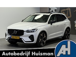 Volvo XC60 2.0 T8 AWD 335kW/456pk Aut8 Recharge Ultra Dark Excl. LUCHTVERING + BOWERS&WILKINS + PANORAMADAK + EL.TREKHAAK + DUBBEL GLAS + BLIS + HEAD-UP + PILOT ASSIST + V&A STOEL-&STUURVERWARMING + GOOGLE + STOELVENTILATIE&-MASSAGE + 360 CAMERA + 22" LM-VELGEN!!