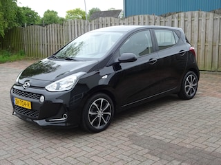 Hyundai i10 1.0i Comfort Airco, navigatie, cruise controle, licht metalen velgen, parkeersensoren, enz.
