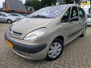 Citroën Xsara Picasso 1.8i-16V Différence 2 2003. Climate/Cruise/Trekhaak etc.. APK 08-2027