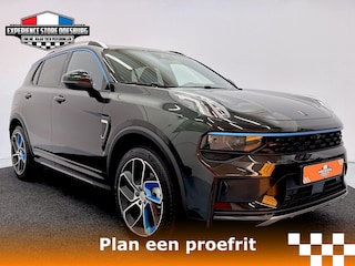 Lynk & Co 01 1.5 MY23 – Elegante zwarte SUV, direct te rijden