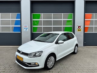 Volkswagen Polo COMF. LINE / Cruise control / Airco / Navi / Bluetooth / All season banden