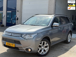 Mitsubishi Outlander 2.0 PHEV Instyle/ AUTOMAAT/ 1e EIG/ nap/ dealeronderhouden/ 1jaar apk/pano/ pdc/ volle opties.