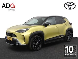 Toyota Yaris Cross 1.5 Hybrid Adventure | AWD | Leder-stof bekleding | Trekhaak | Stoelverwarming | Parkeersensoren |