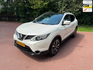 Nissan Qashqai 1.2 Tekna / Navi / Camera / Pano / led / NAP / Airco / PDC