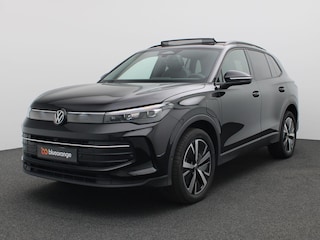 Volkswagen Tiguan 1.5 eHybrid Life Edition 204PK DSG Pano-Schuifdak, Trekhaak, 19" LM Velgen, Navi via apple carplay/android auto, Stoel-stuurverwarming, Keyless, Elektr. Achterklep, Side Assist