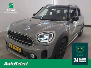 Mini Countryman 1.5 Cooper S E ALL4 220pk Business Edition | SOH 88% | Panorama | Comfort & Driving Assist | Camera | CarPlay |18"