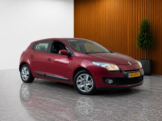 Renault Mégane 1.2 TCe Expression (EERSTE EIGENAAR, FACTUUR ONDERH, CRUISE, MULTIMEDIA, NAVI, ELEKT RAMEN, NL-AUTO)