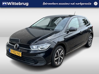 Volkswagen Polo 1.0 TSI Life / AUTOMAAT/ PARKEER SENSOREN V+A/ LED/ APP-CONNECT/ ADAPTIVE CRUISE/ DIGITAL DASH/ NAVI/ DAB/ AIRCO/ 16'' LMV
