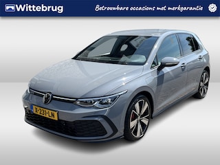 Volkswagen Golf 1.4 eHybrid GTE / AUTOMAAT/ ACC/ APP-CONNECT/ PARK.SENSOR.V+A/ CAMERA/ STUUR+STOELVERWARM./ KEYLESS/ DIGITAL DASH/ RIJ-MODI/ NAVI/ DAB/ CLIMA/ LED/ 18'' LMV
