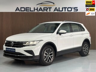 Volkswagen Tiguan 1.4 TSI eHybrid Business / Navigatie full map / Adaptive Cruise / Climate control / etc..