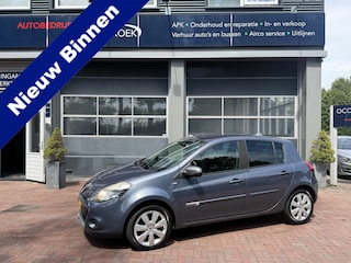 Renault Clio 1.6 Night & Day Automaat,Navi,16Inch,Cruise,Trekhaak Bj 2011 Km 119.000 Nap 2e eigenaar