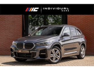 BMW X1 xDrive20i High Executive M-Sport LED Panorama