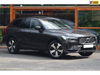 Volvo XC60 T6 Hybride AWD Plus Dark LONG RANGE | 360° Camera | Panoramadak | Trekhaak | Stoel + Stuur Verwarmd |
