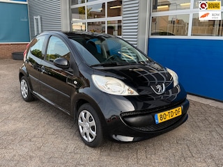 Peugeot 107 1.0-12V XS