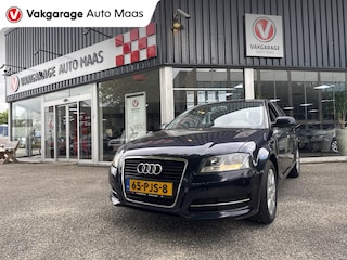 Audi A3 Sportback 1.8 TFSI Attraction Pro Line Business Meenemen €3.500,- / Clima/ Cruise Control/ APK 19/07/2027/ Lichte schade rechts+links achter