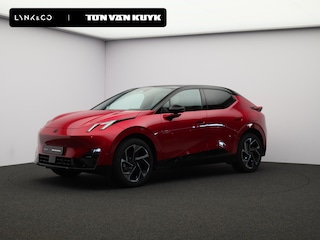 Lynk & Co 02 More 66 kWh Automaat / Stoel+Stuur Verwarmd / Panoramadak / Adaptive Cruise / Harman-Kardon / Elek. Verstelbare stoelen / Carplay / Android Auto / Draadloze Oplader / Kunstleder /
