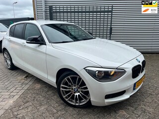 BMW 116i|Multimedia|Camera|Airco|