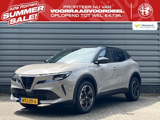 Alfa Romeo Junior 1.2 Turbo Hybrid 136pk eDCT6 Ibrida Speciale | Automaat | Camera | Pack Techno | Elektrische Achterklep | Verwarmde Voorruit | CarPlay |