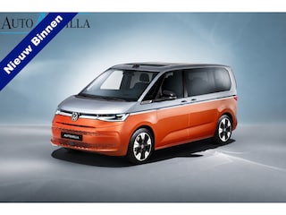 Volkswagen Multivan 1.4 eHybrid 7p Pano HUD Leer Navi Camera ACC Harman Kardon PDC Elektr. bedienbare schuifdeuren Elektr. bedienbare achterklep Stoelverwarming Climate voor & achter Standkachel Akoestisch pakket LM velgen Splinternieuw! BTW auto! SOH: 97,7%