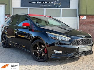 Ford Focus Wagon 1.5 ST-Line/CAMERA/NAVI/PARKS/STOELV/APK