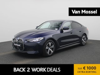 BMW i4 eDrive40 | Automaat | Apple Carplay | Camera | Parkeersensoren | Harman/Kardon |