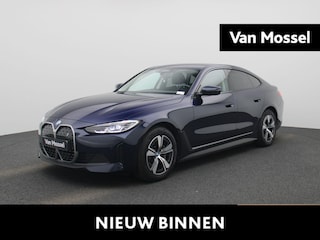 BMW i4 eDrive40 | Automaat | Apple Carplay | Camera | Parkeersensoren | Harman/Kardon |