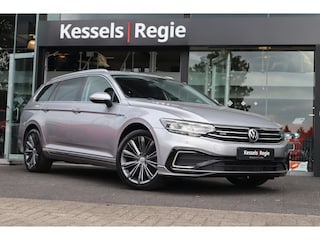 Volkswagen Passat Variant 1.4 TSI PHEV GTE | Virtual | ACC | Leer | Camera | 18"