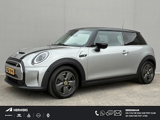 Mini Mini Essential 33 kWh / Schuif-/Kanteldak / Achteruitrijcamera / Harman Kardon Audio / Apple Carplay/Android Auto / Navigatie / Stoelverwarming /
