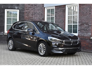 BMW 2-serie Tourer 225 F45 - 225xe Active Tourer Luxury Line Wij zijn op afspraak geopend! Graag bellen voor uw komst.