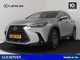 Lexus NX 450h+ AWD Luxury Line | Dealer Onderhouden | Memory Seats | Stoel+stuurverwarming| Stoelventilatie | 360 camera | Blind Spot Monitor | Elektrische Achterklep |