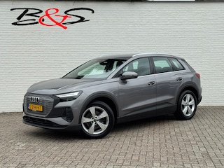 Audi Q4 35 Launch edition 55 kWh SOH 91% Navi Carplay Leder Stoelverw All-Season banden PDC V+A Clima