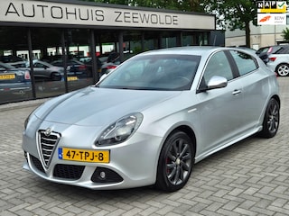 Alfa Romeo Giulietta 1.4 T Distinctive AUTOMAAT NAP!