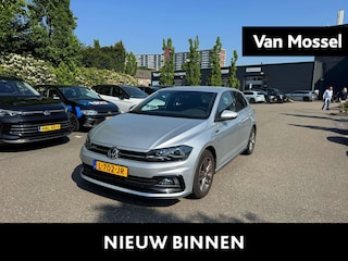 Volkswagen Polo 1.0 TSI Highline Business R | 95 PK | Automaat | Trekhaak | Climatronic automatische airco | cruise control adaptief | Navigatie | Parkeer sensoren voor en achter | Digital Cockpit PRO |
