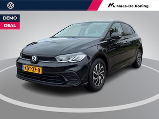 Volkswagen Polo Life Edition 1.0 TSI 95 pK 5 versn. Hand · Achteruitrijcamera · regensensor · Voorraad OUTLET ·
