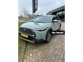 Toyota Corolla Cross Hybrid 140 Style AUTOMAAT | CAMERA | APPLE CARPLAY | ADAPTIEVE CRUISE | NAVIGATIE | LED | CLIMA | 12 MAANDEN BOVAG GARANTIE |