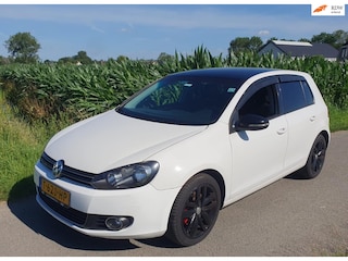 Volkswagen Golf 2.0 TDI Highline CARPLAY NAVI PSENSOR CRUISE 2 X SLEUTELS