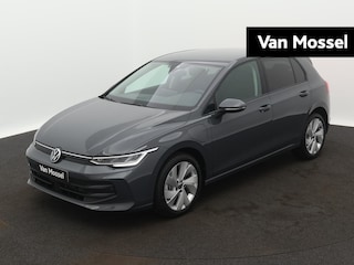 Volkswagen Golf 1.5 eHybrid Life Edition 204 PK Automaat | #AD | Plug in Hybride | Trekhaak | Apple Carplay | Parkeersensoren | 17" Lichtmetalen velgen | Adaptieve cruise control | Camera | LED koplampen | Ruiten getint | Android Auto |
