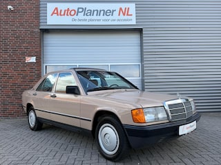 Mercedes-Benz 190-serie 2.0! Belastingvrij! Schuifdak!
