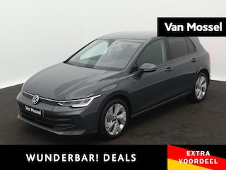 Volkswagen Golf 1.5 eHybrid Life Edition 204 PK Automaat | #AD | Plug in Hybride | Trekhaak | Apple Carplay | Parkeersensoren | 17" Lichtmetalen velgen | Adaptieve cruise control | Camera | LED koplampen | Ruiten getint | Android Auto |