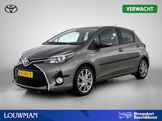 Toyota Yaris 1.5 Hybrid Dynamic | Dealer onderhouden | Panoramadak | Cruise Control | Climate Control | Achteruitrijcamera | Navigatie | Keyless Entry/Start |