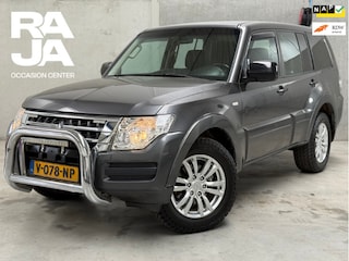 Mitsubishi Pajero 3.2 DI-D 4x4 NAP Clima Trekhaak Grijs Kenteken