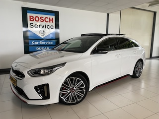 Kia ProCeed 1.6 T-GDI GT 205 PK Panoramadak /JBL Sound / stuur/stoelverw /elec achterklep /Elec stoel met geheugen
