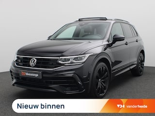Volkswagen Tiguan 1.4 TSI eHybrid R-Line Business+ Panoramadak, Trekhaak, Achteruitrijcamera, Black Style, Leder, Memorystoelen, Head-Up Display, Matrix-LED Verlichting, Elektr. Achterklep, Keyless, 20" LM Velgen