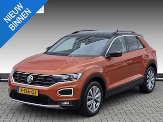 Volkswagen T-Roc 1.5 TSI Style Business | Automaat| Trekhaak| Keyless entry| Full LED|