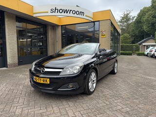 Opel Astra TwinTop 1.8 Cosmo Airco